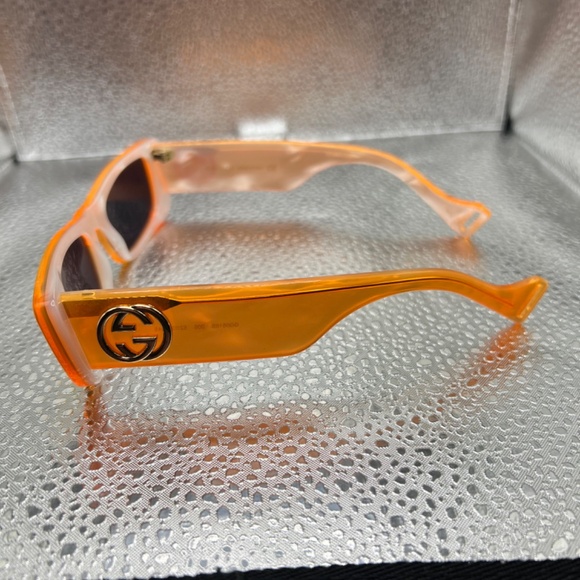 Gucci sunglasses - Picture 2 of 4